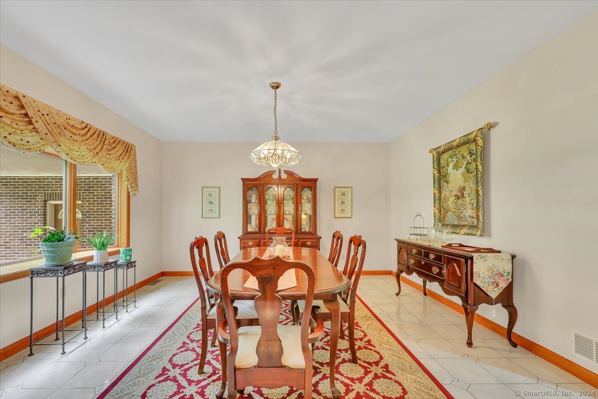 593 Park Road Extension, Middlebury, Connecticut image 12