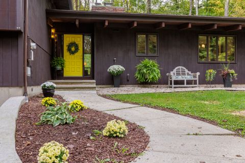 Photo of 37 Pine Drive, Madison, CT 06443 (MLS # 24128997)
