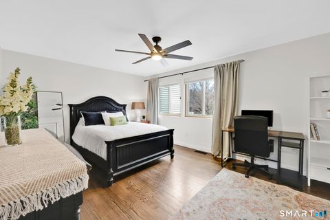 Tiny photo for 8 Whirling Dun #8, Canton, CT 06019 (MLS # 24161647)