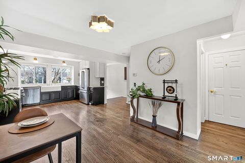 Tiny photo for 8 Whirling Dun #8, Canton, CT 06019 (MLS # 24161647)