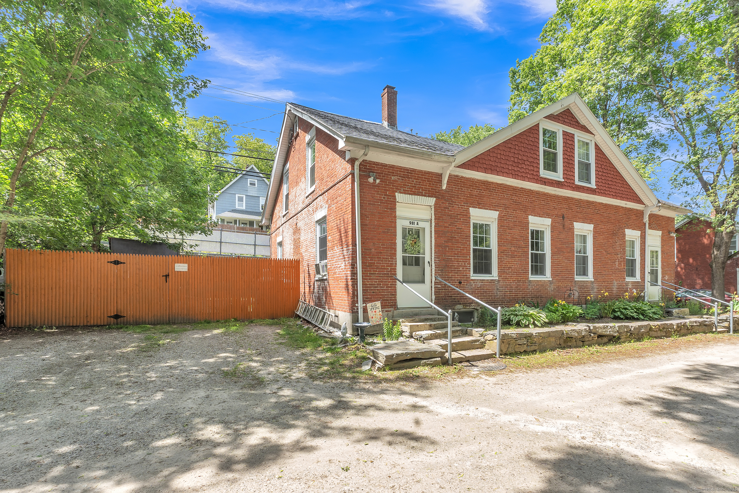 981 Riverside Drive