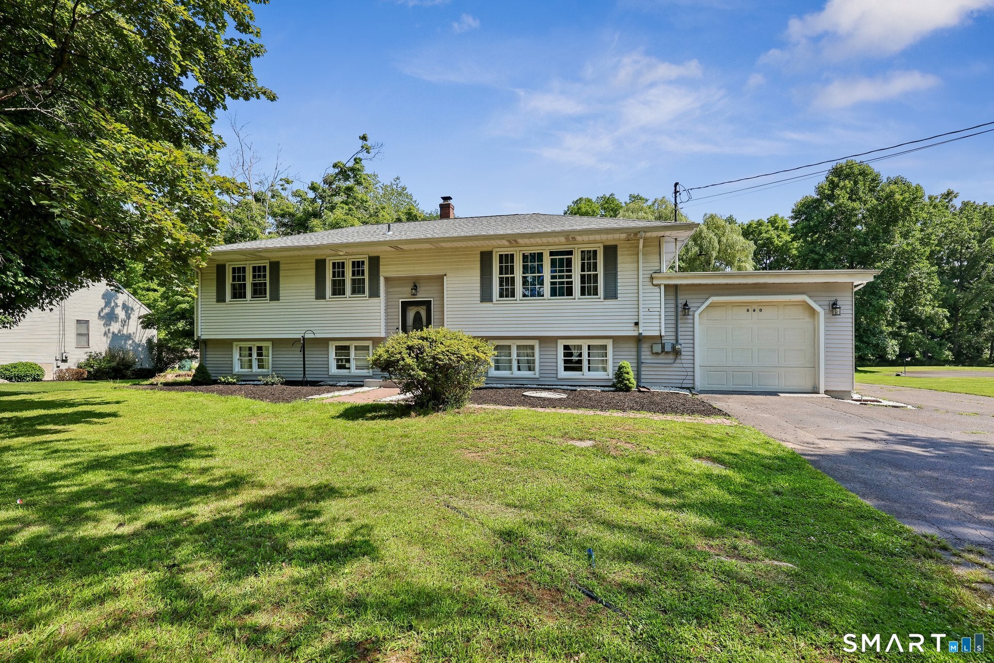 660 East Street South