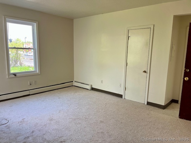 Garden Street 1N, Hartford, Connecticut - 1 Bedrooms  
1 Bathrooms  
3 Rooms - 