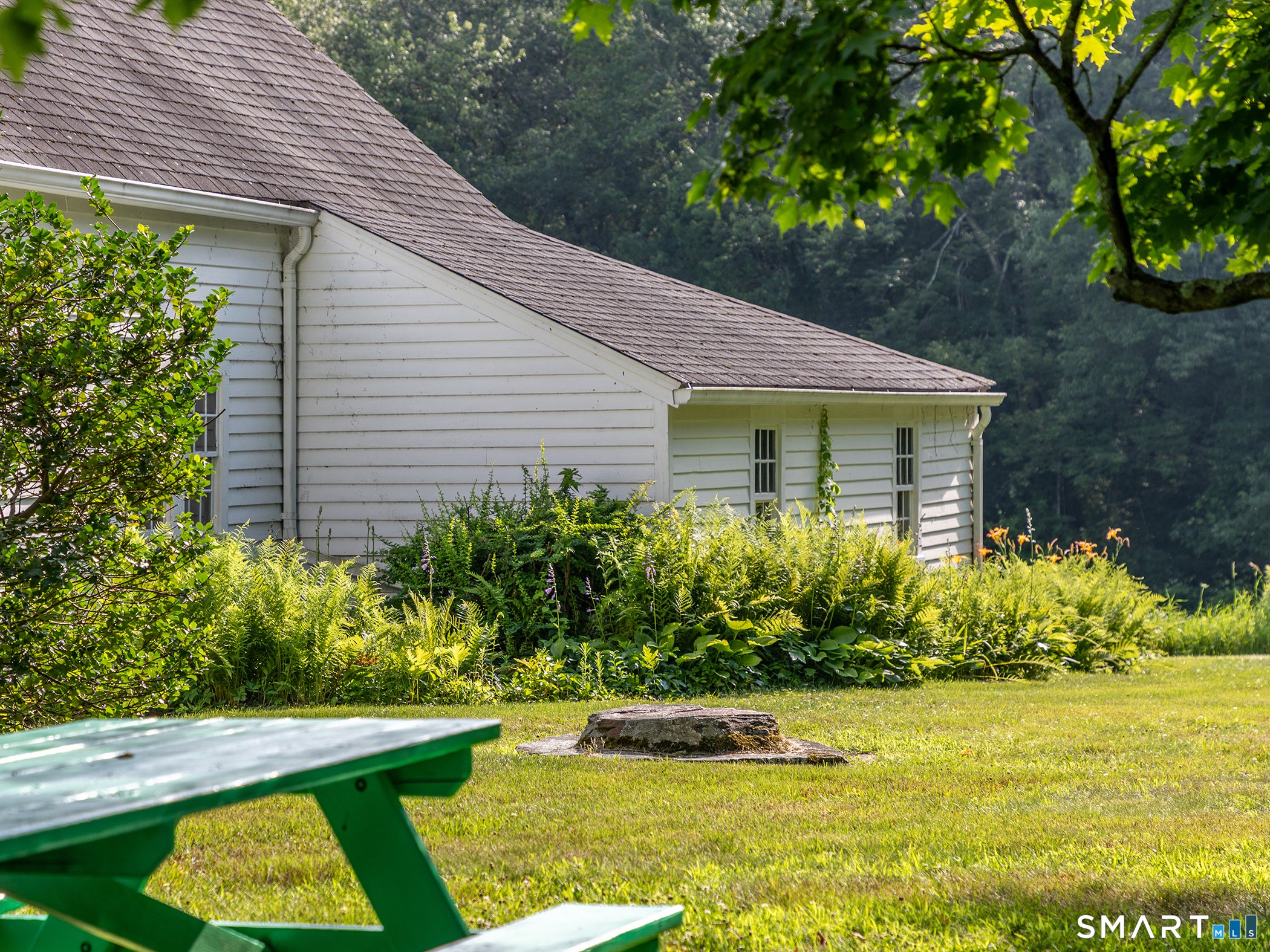 103 Litchfield Road