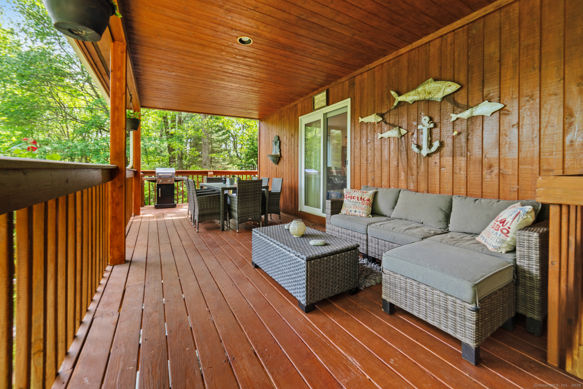 19 Sanford Street, Wolcott, Connecticut image 31