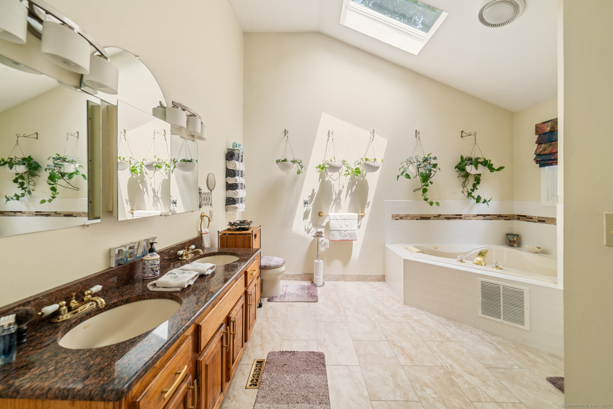 19 Sanford Street, Wolcott, Connecticut image 15
