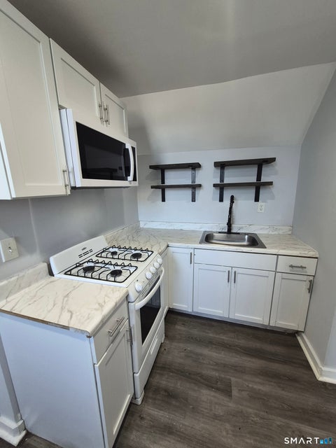 Multifamily For Rent - 100 Horace Street #3RD<br/> Bridgeport, CT 06610