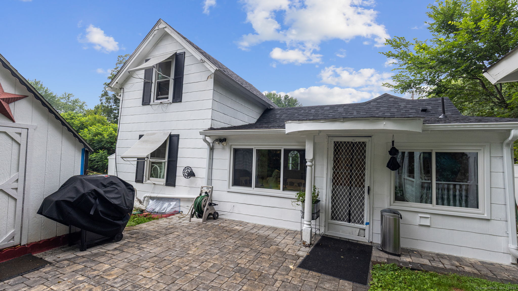 Farmington, Connecticut 06085, United States, 2 Bedrooms Bedrooms, ,1 BathroomBathrooms,Residential,Active,192702