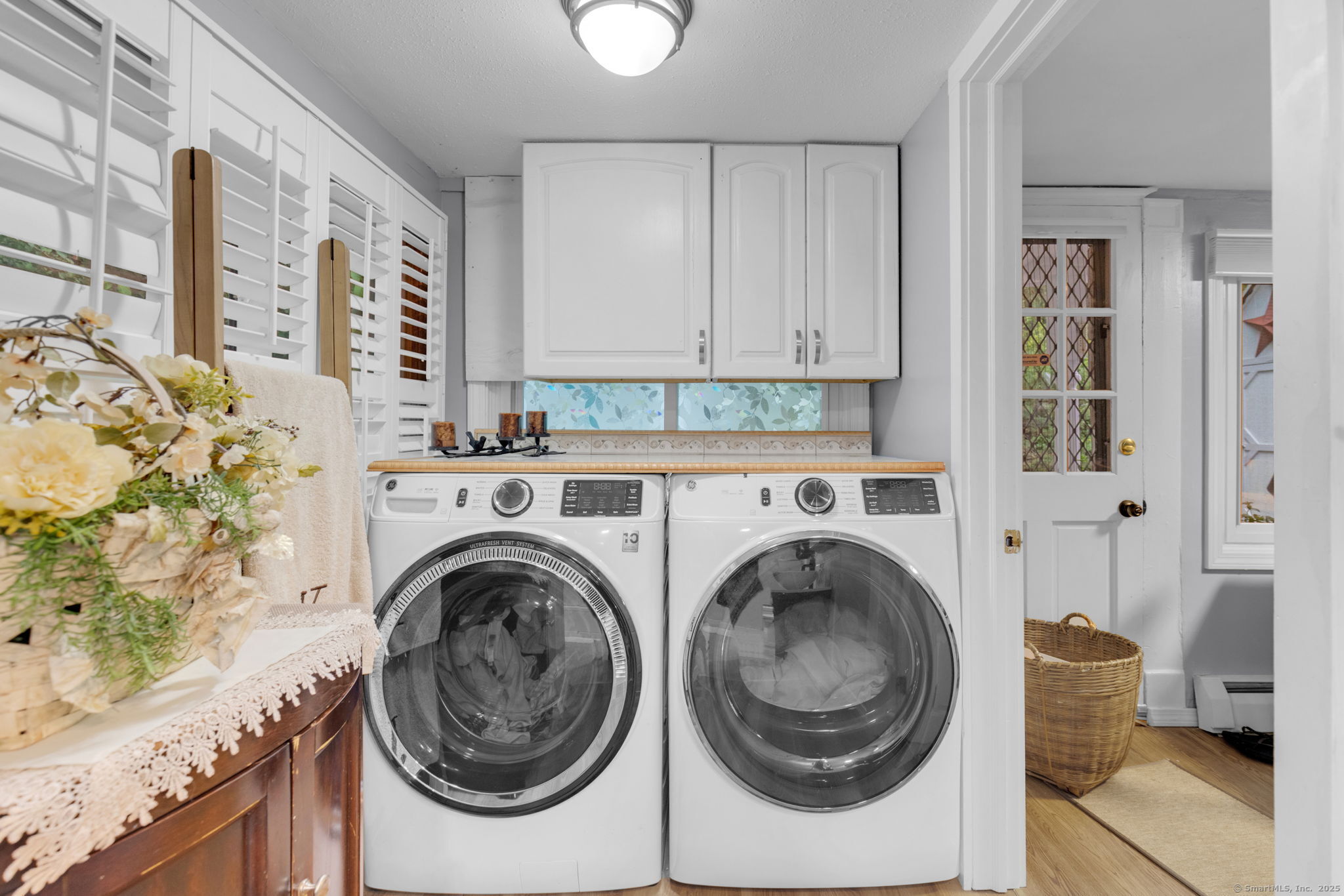 Farmington, Connecticut 06085, United States, 2 Bedrooms Bedrooms, ,1 BathroomBathrooms,Residential,Active,192702