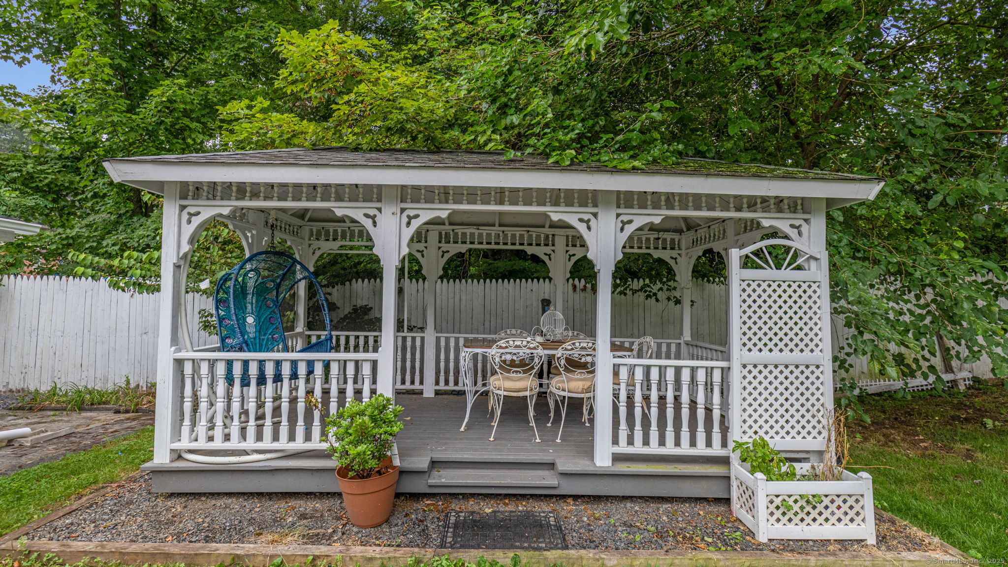 Farmington, Connecticut 06085, United States, 2 Bedrooms Bedrooms, ,1 BathroomBathrooms,Residential,Active,192702