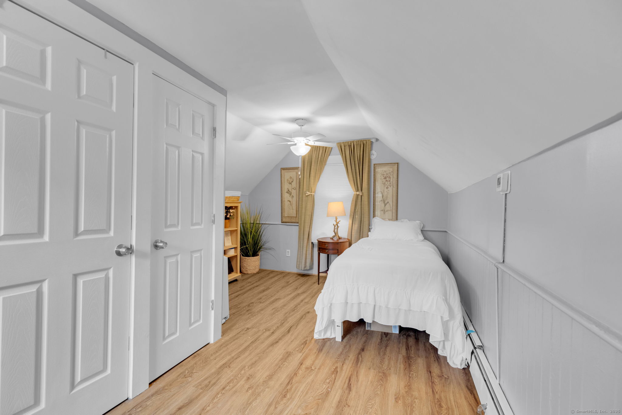 Farmington, Connecticut 06085, United States, 2 Bedrooms Bedrooms, ,1 BathroomBathrooms,Residential,Active,192702