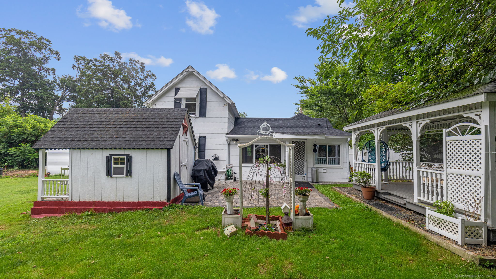 Farmington, Connecticut 06085, United States, 2 Bedrooms Bedrooms, ,1 BathroomBathrooms,Residential,Active,192702