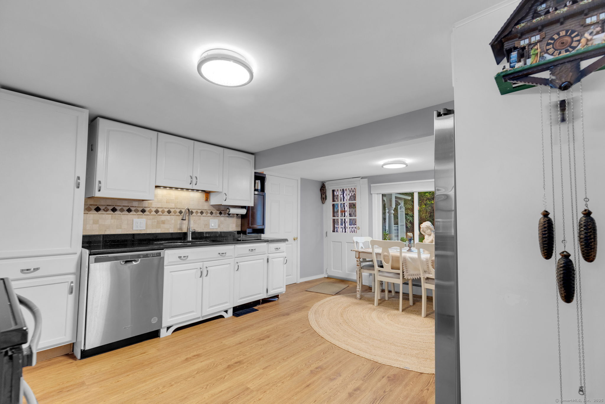 Farmington, Connecticut 06085, United States, 2 Bedrooms Bedrooms, ,1 BathroomBathrooms,Residential,Active,192702