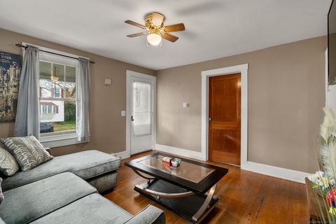 Tiny photo for 15 Maynard Street, Putnam, CT 06260 (MLS # 24137394)