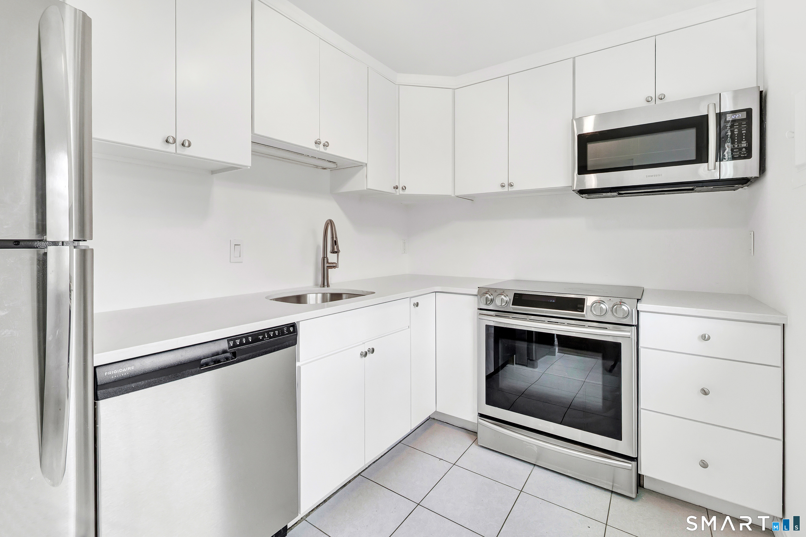 60 Heritage Hill Road APT A