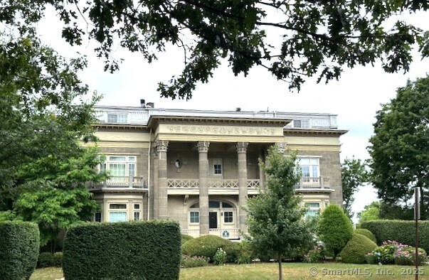 500 Prospect Street APT 1E