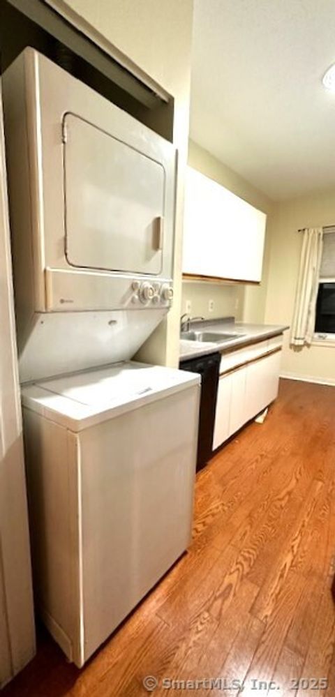 Tiny photo for 500 Prospect Street #APT 1E, New Haven, CT 06511 (MLS # 24107437)