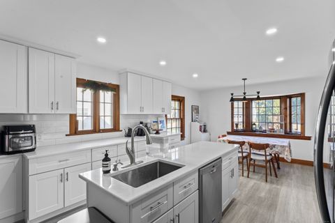 Tiny photo for 13 Sunset Road, North Haven, CT 06473 (MLS # 24130389)