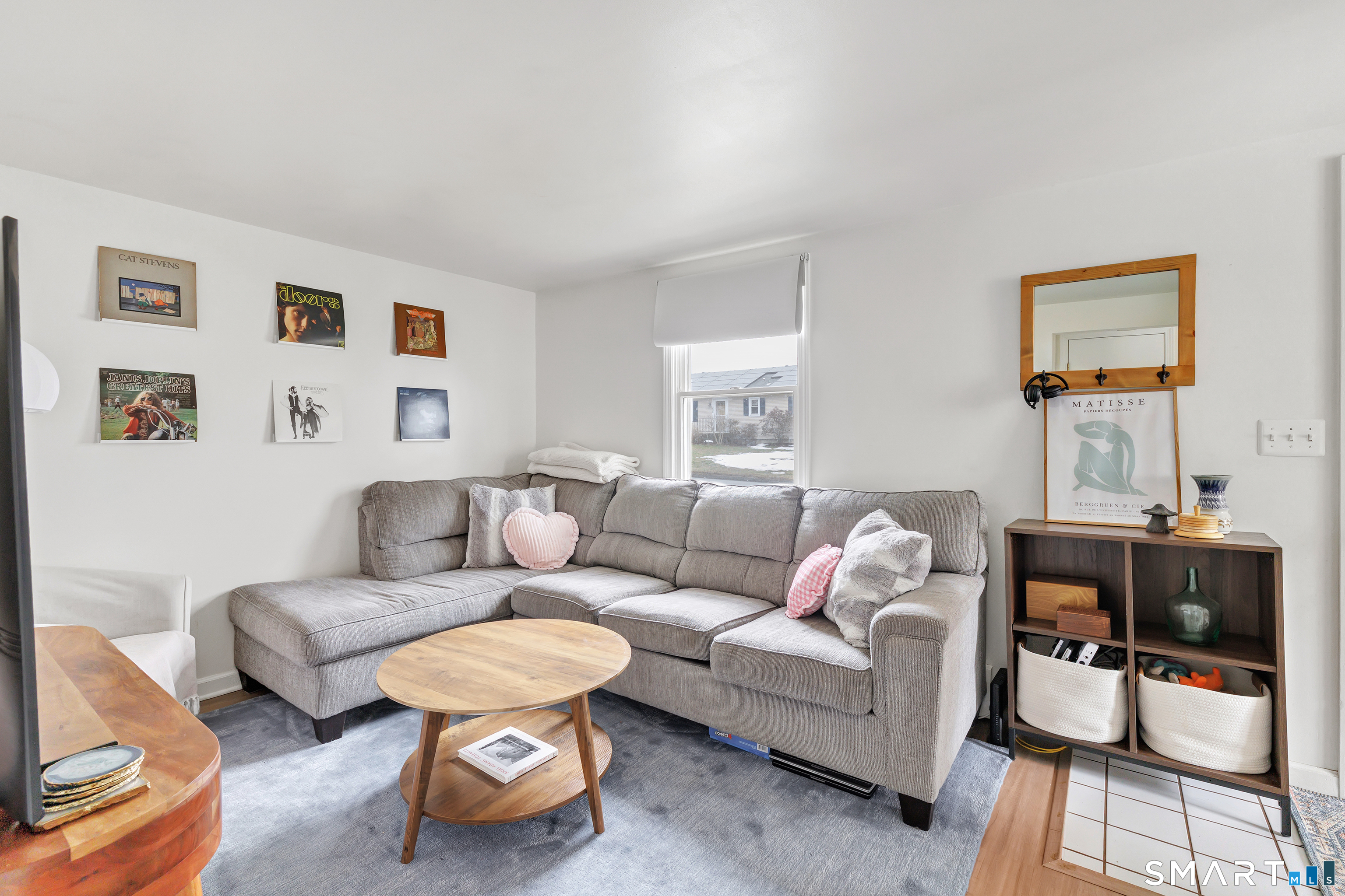 221 Meadows End Road