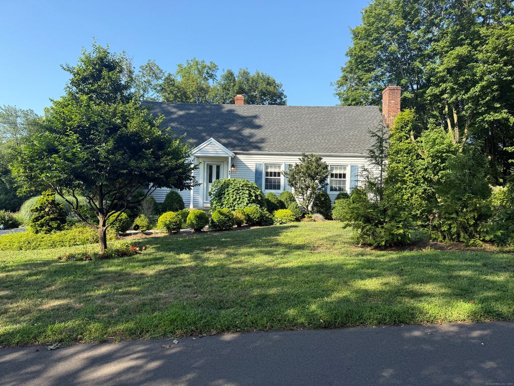 Photo of 111 Mill Hill Road, Fairfield, CT 06890 (MLS # 24127897)