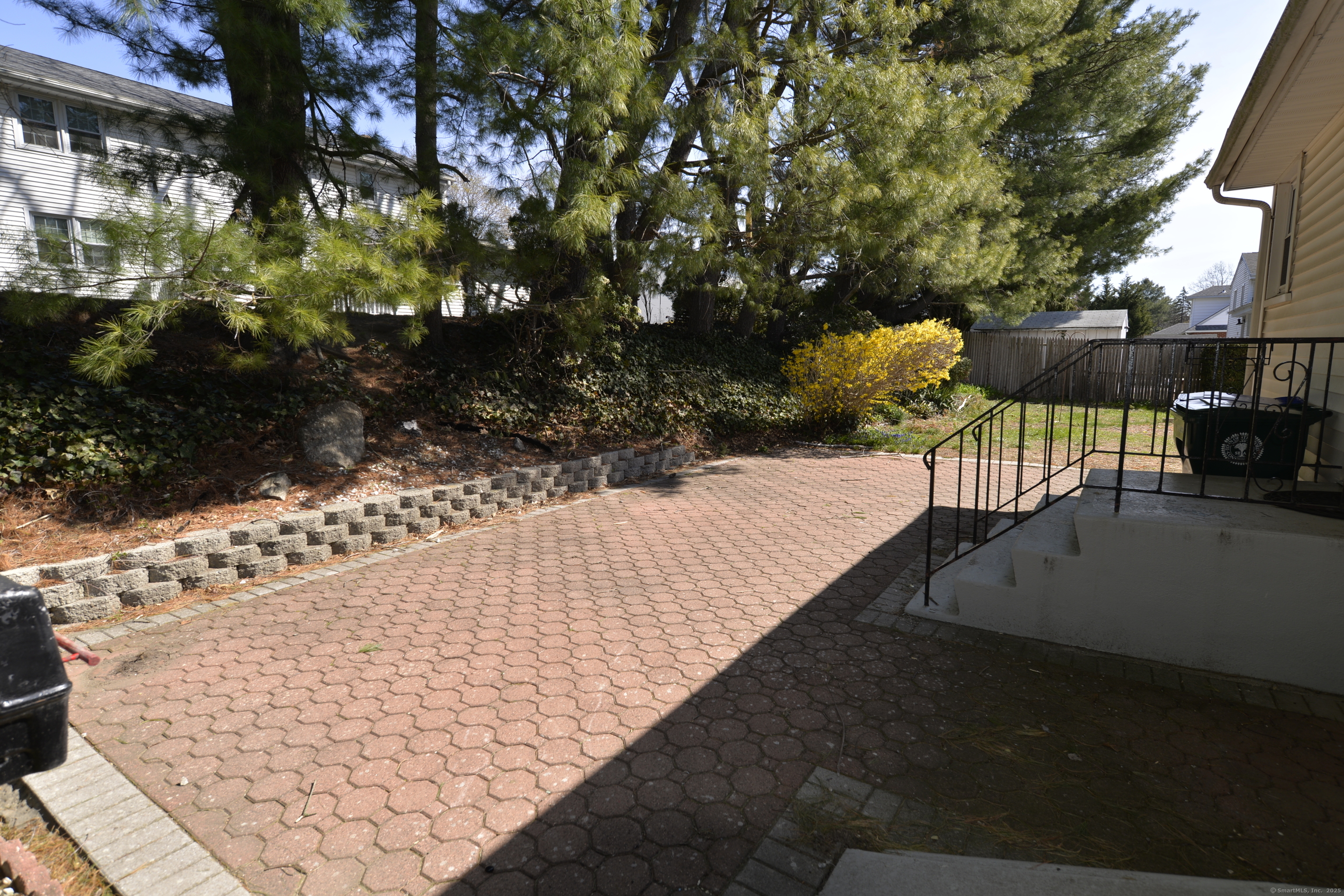 100 Goldbach Drive, Stratford, Connecticut image 18
