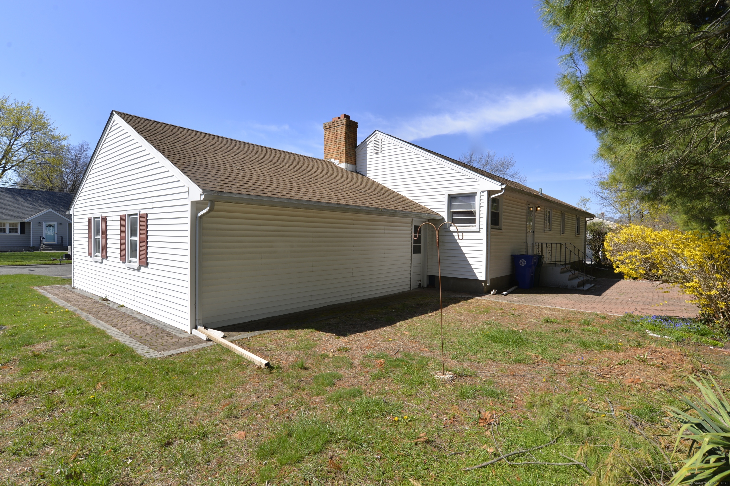 100 Goldbach Drive, Stratford, Connecticut image 20