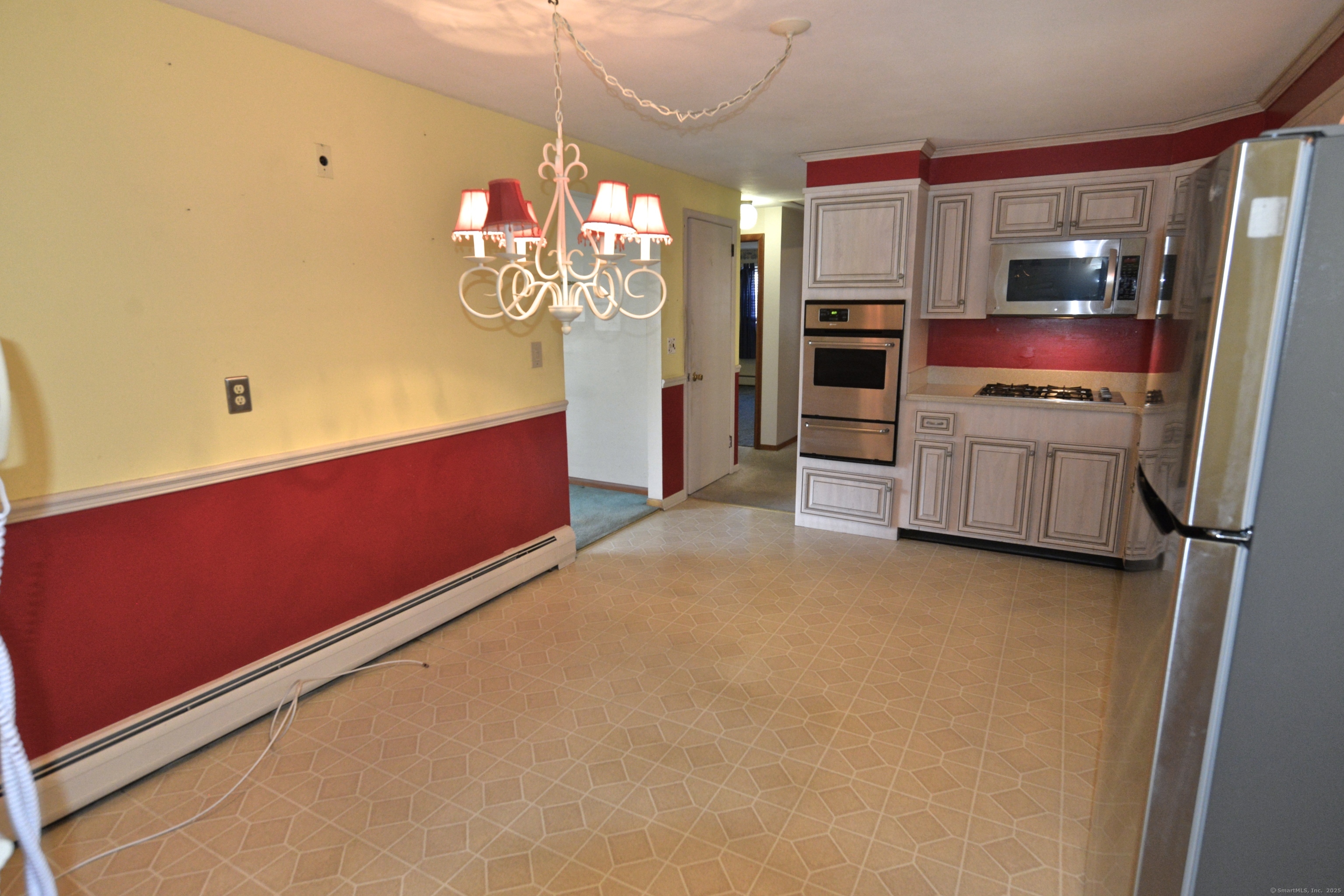 100 Goldbach Drive, Stratford, Connecticut image 7