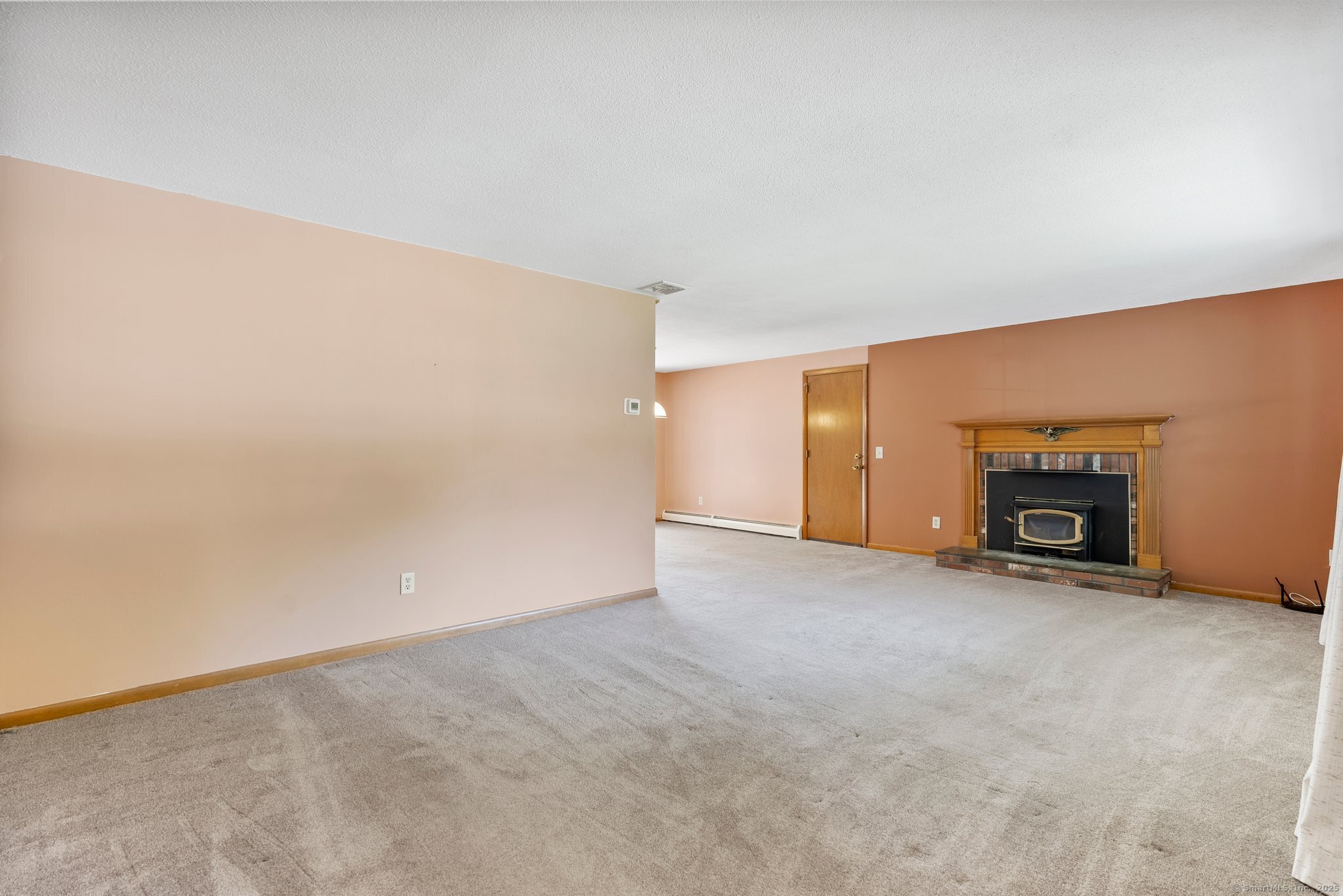 8 Hampshire Place, Cromwell, Connecticut image 5