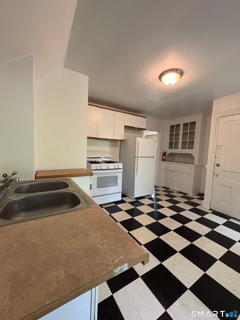 Tiny photo for 799 Elm Street #Floor 3, New Haven, CT 06511 (MLS # 24212144)