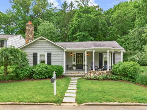 Single Family Residence in Norwalk CT 1 McKendry Court.jpg