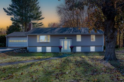Photo of 3 Cynthia Circle, Enfield, CT 06082 (MLS # 24132866)