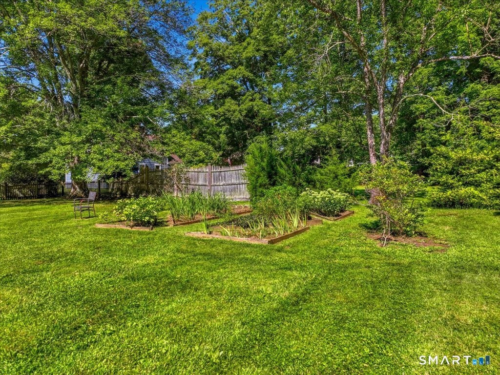 220 Thayer Road