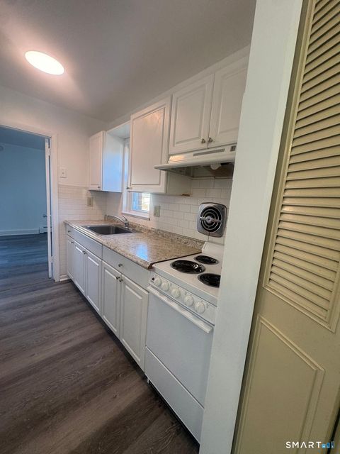 Photo of 190 Birdseye Street #a9, Bridgeport, CT 06604 (MLS # 24150292)