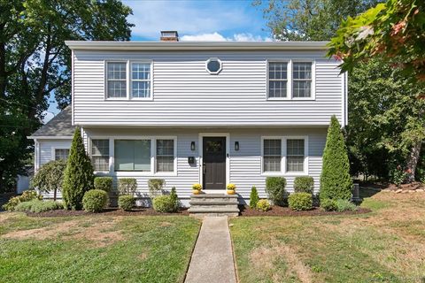9 Turney Place Trumbull CT 06611