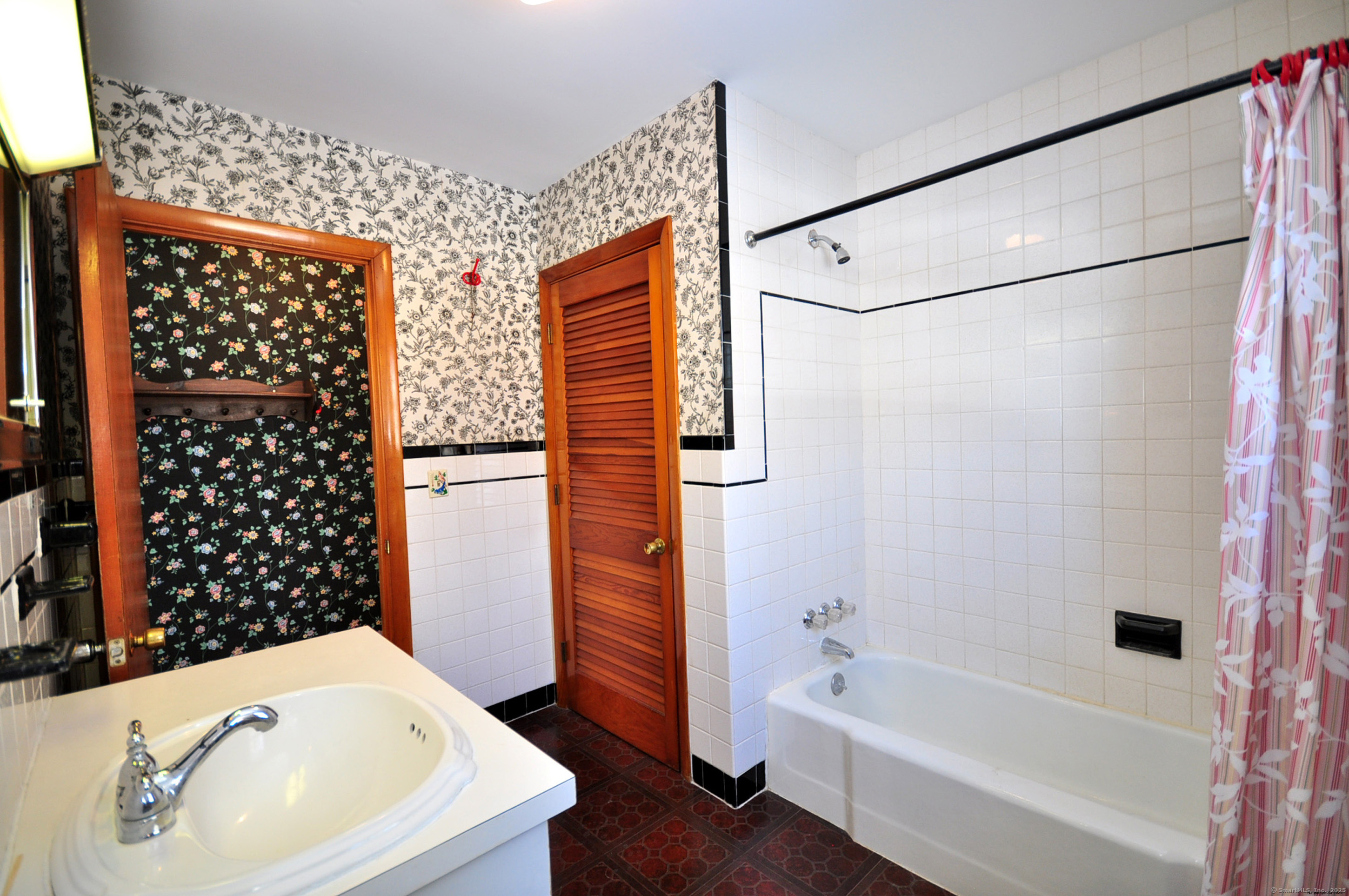 144 Currituck Road, Newtown, Connecticut image 29