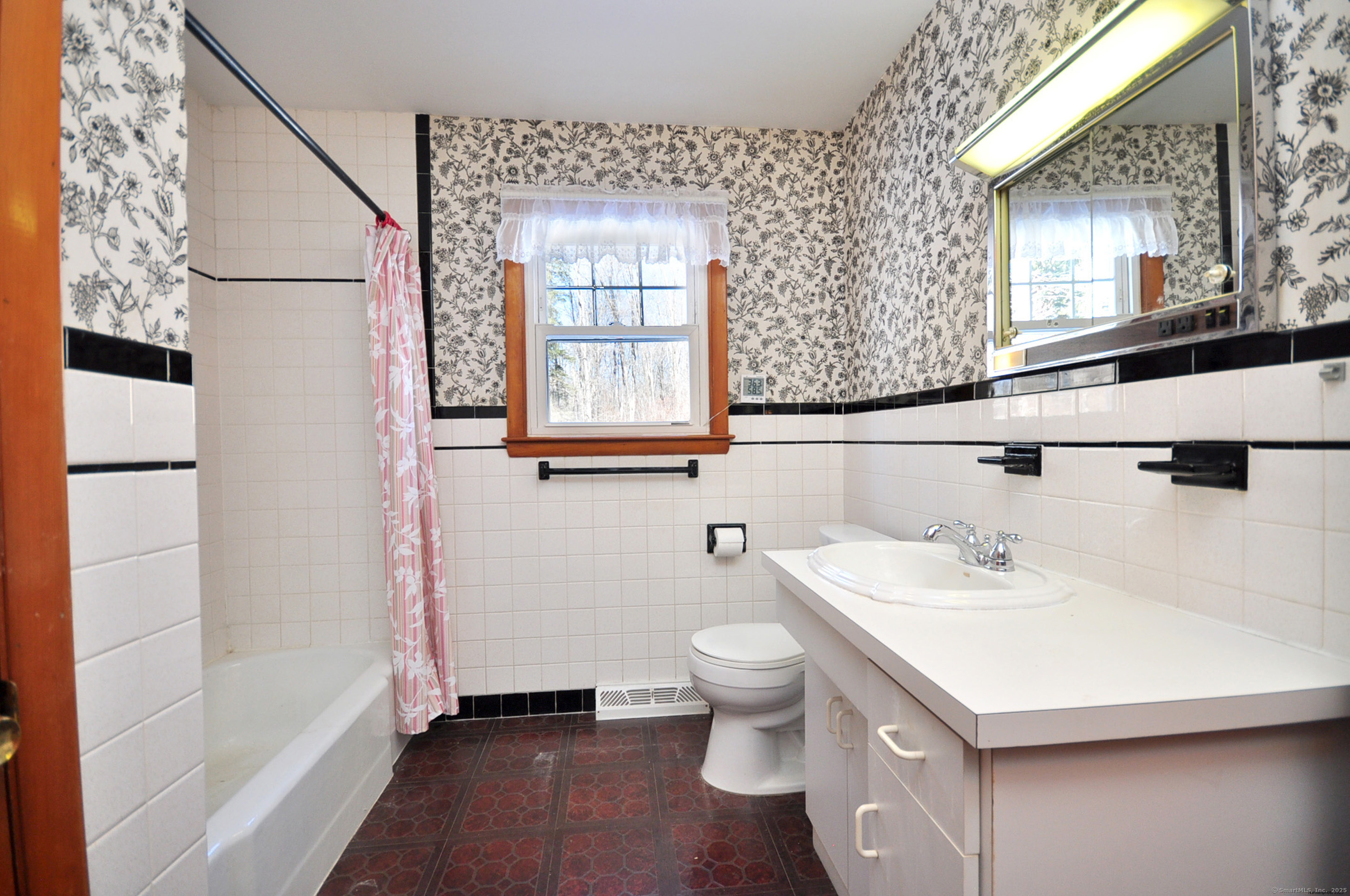 144 Currituck Road, Newtown, Connecticut image 28