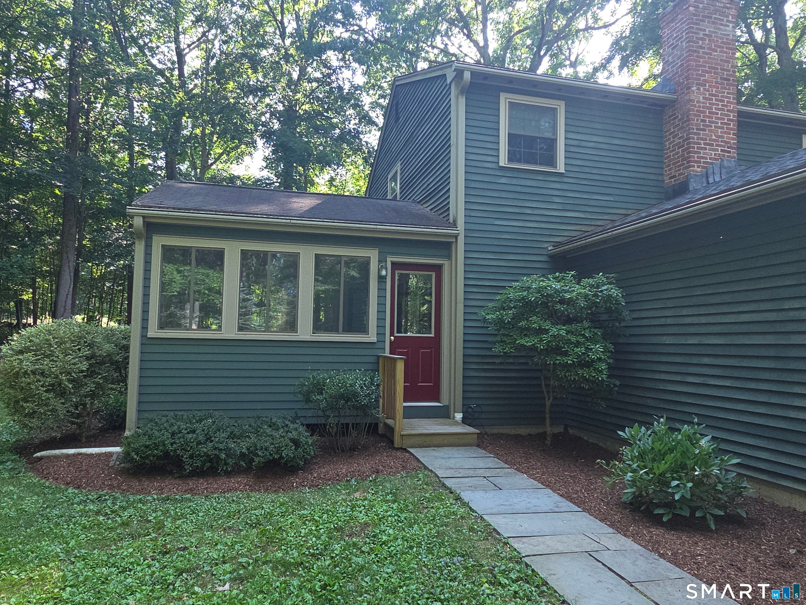 51 Foxwood Road South