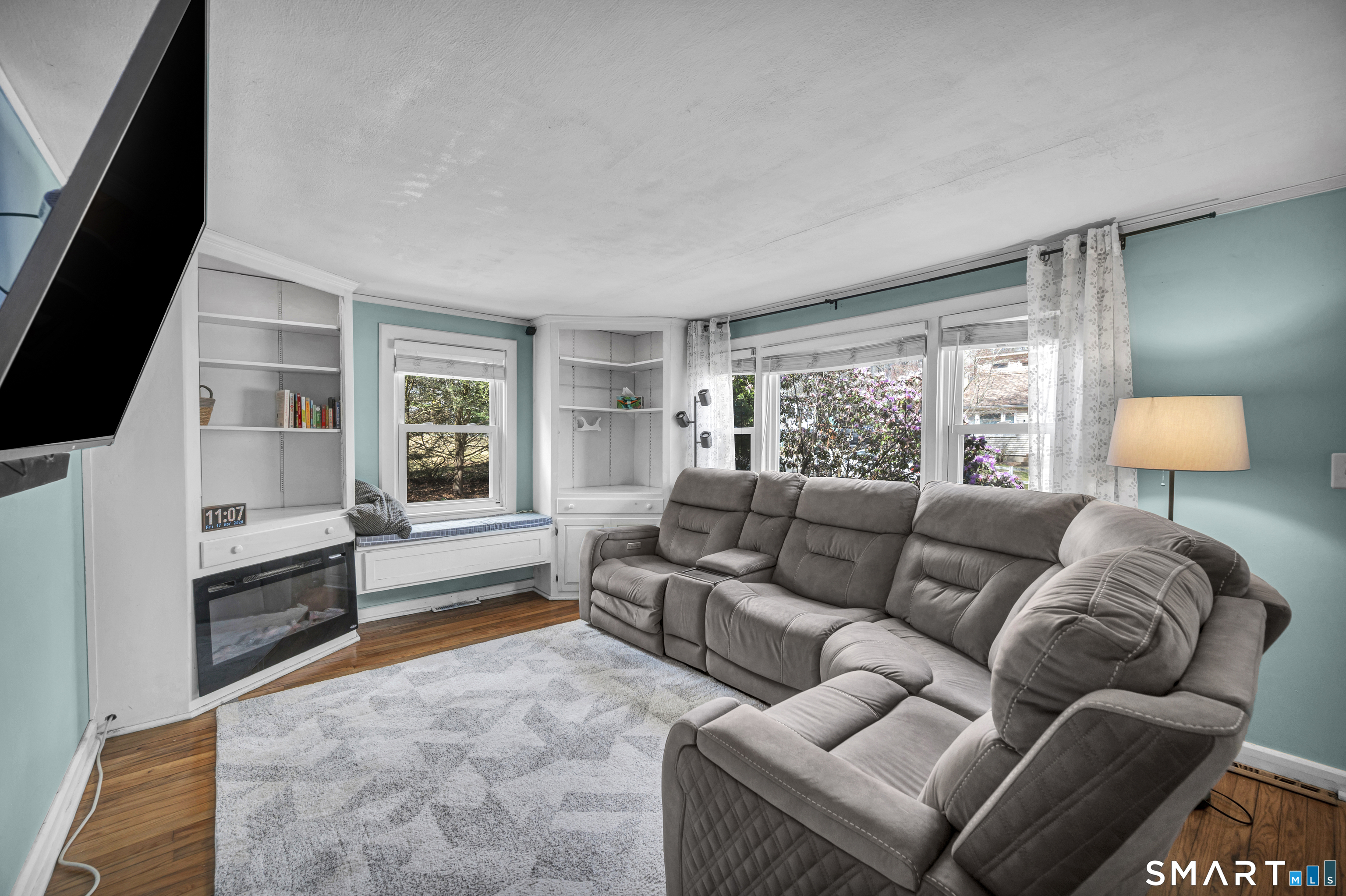 28 Rocky Ledge Drive