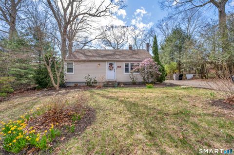 Photo of 28 Rocky Ledge Drive, Clinton, CT 06413 (MLS # 24168200)