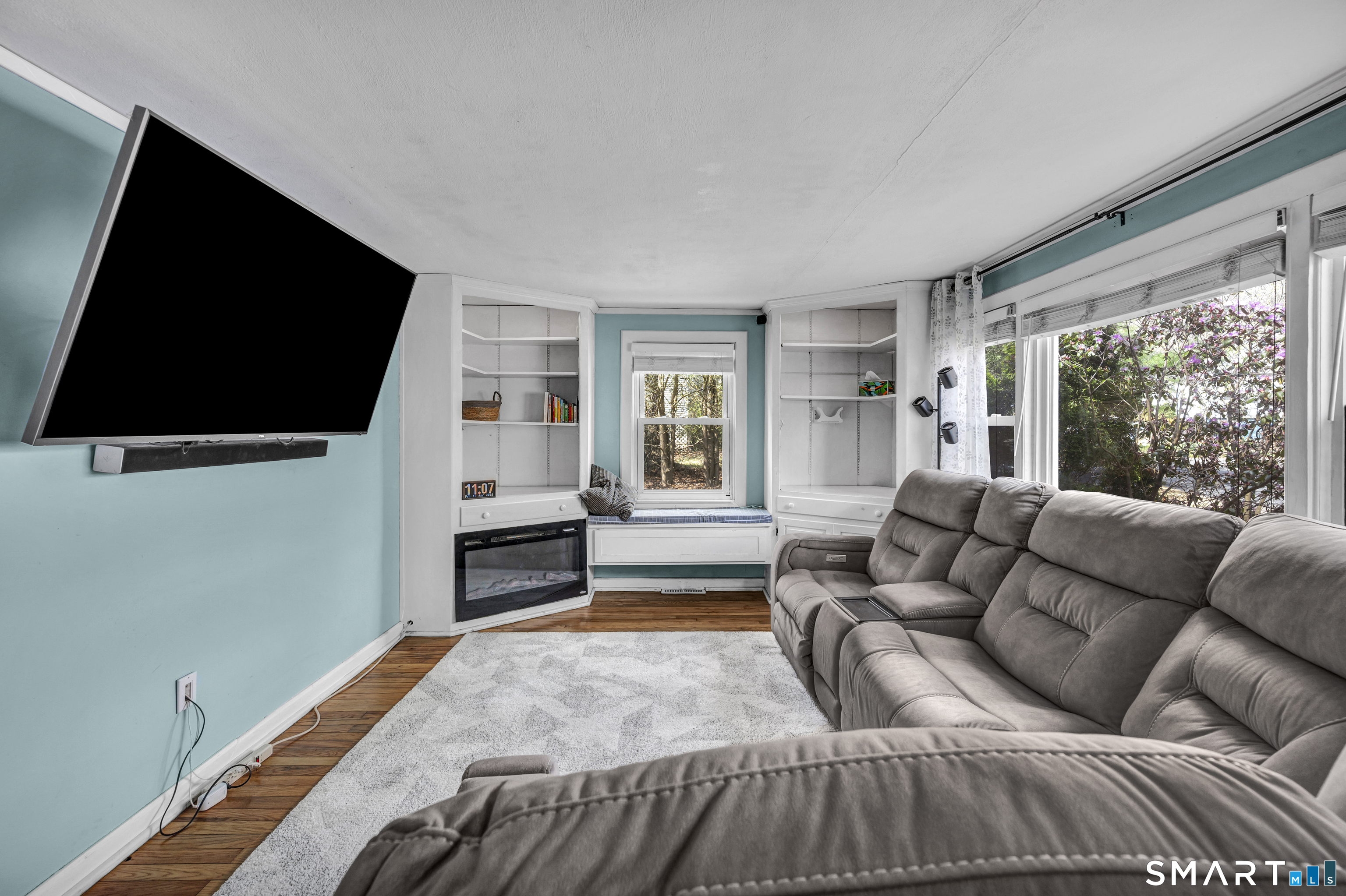 28 Rocky Ledge Drive