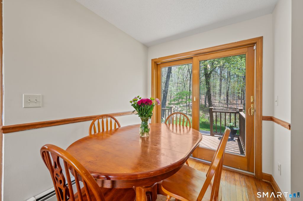 Photo of 82 Clove Hill Road, Glastonbury, CT 06033 (MLS # 24170838)