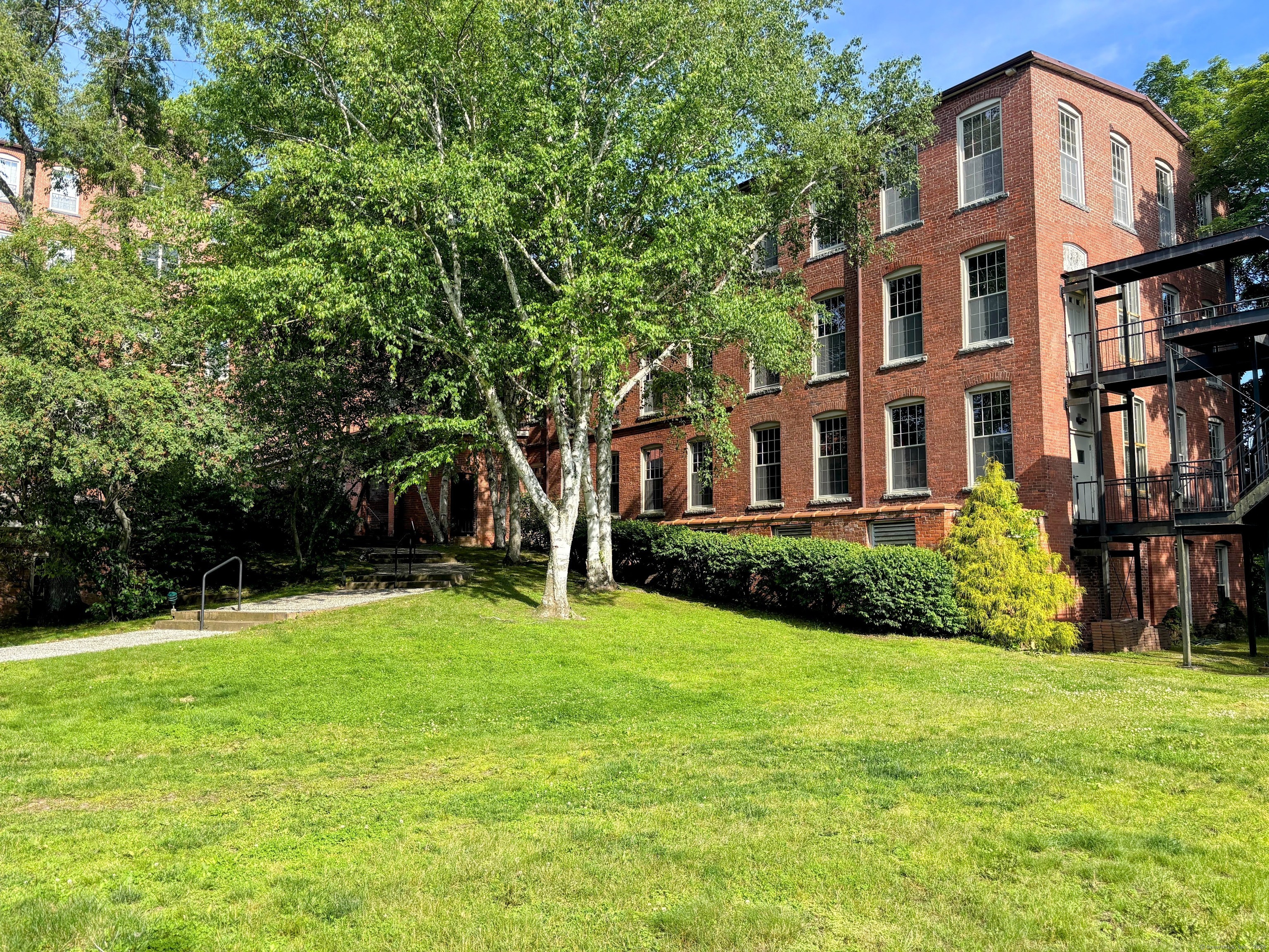 92 Main Street APT 102