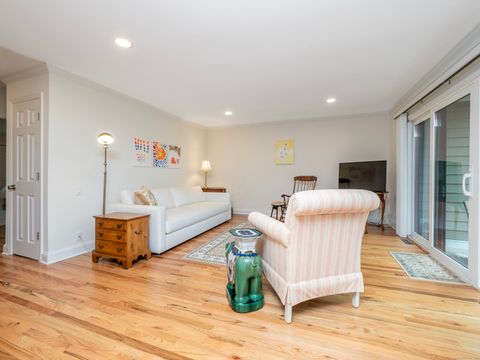 Tiny photo for 2 Quincy Close, Ridgefield, CT 06877 (MLS # 24133551)