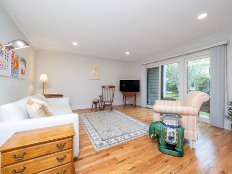 Tiny photo for 2 Quincy Close, Ridgefield, CT 06877 (MLS # 24133551)