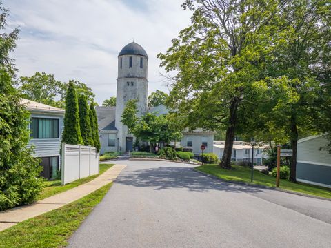 Tiny photo for 2 Quincy Close, Ridgefield, CT 06877 (MLS # 24133551)
