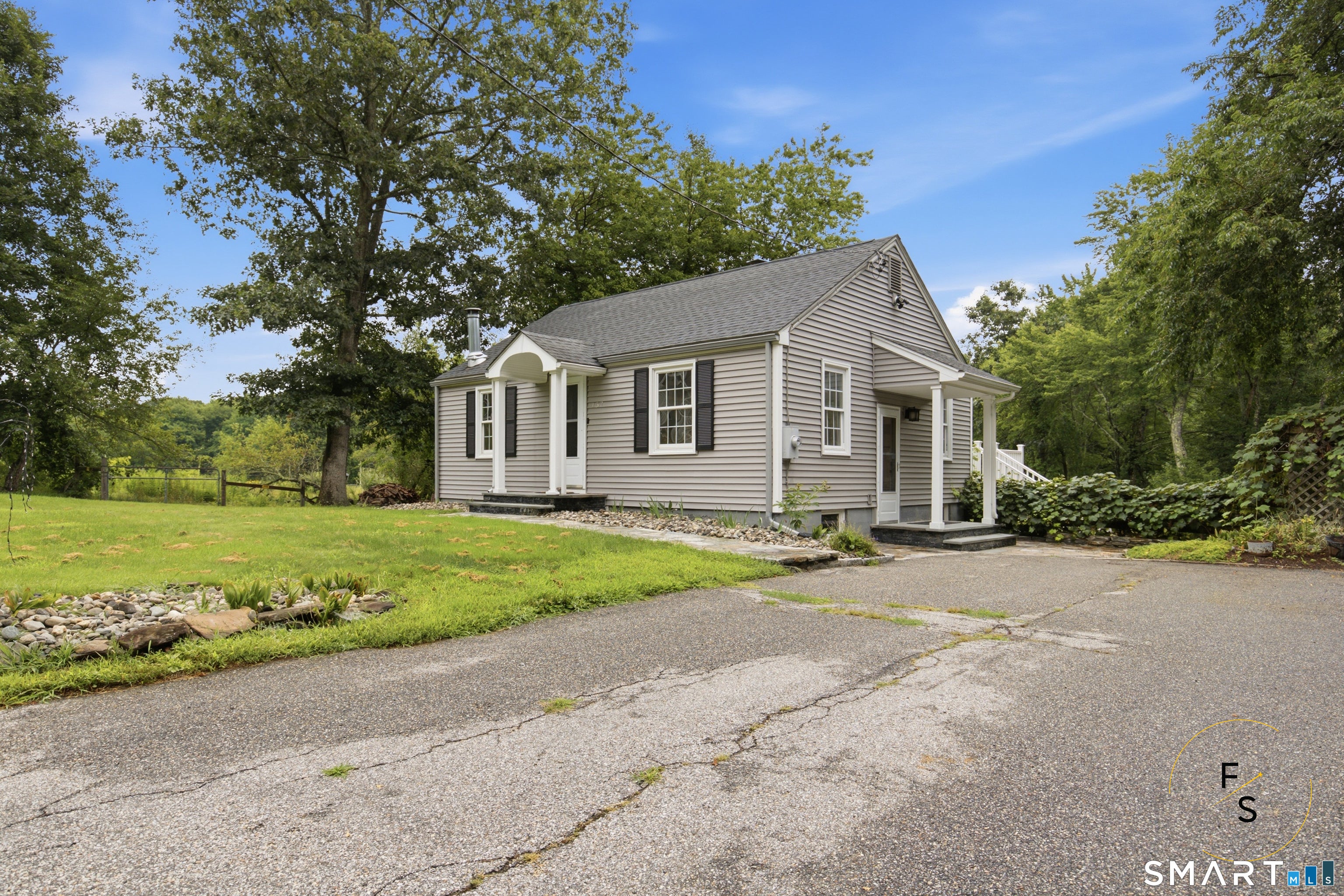 157 South River Road