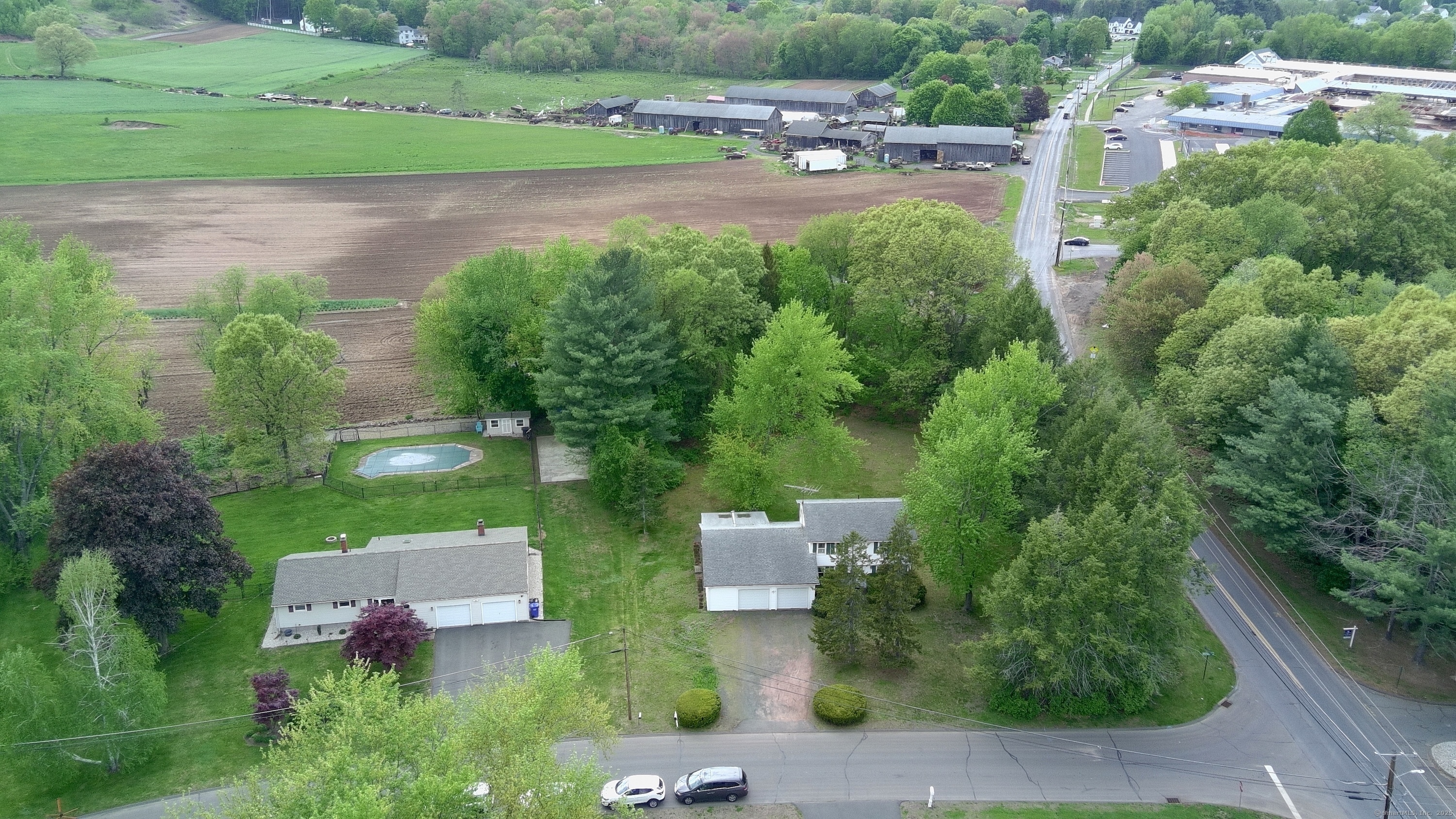 8 Field Drive