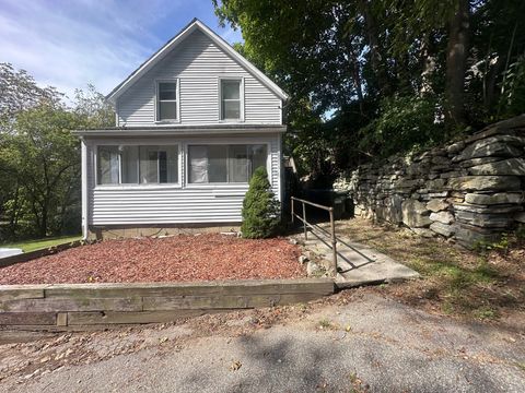 Photo of 1 George Street, Norwich, CT 06360 (MLS # 24128242)