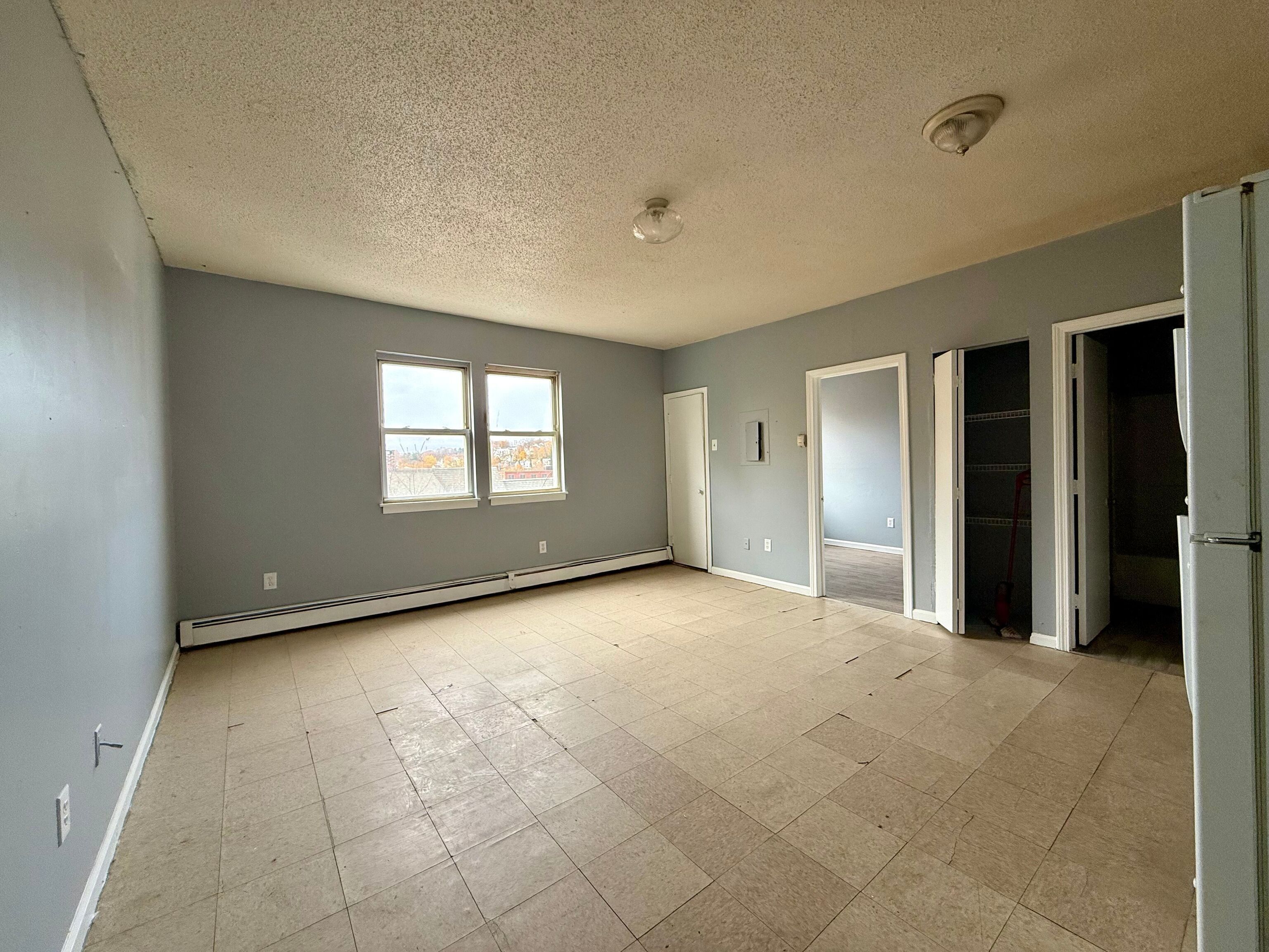 132 Locust Street 14