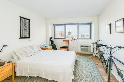 Tiny photo for 100 York Street #12E, New Haven, CT 06511 (MLS # 24151493)